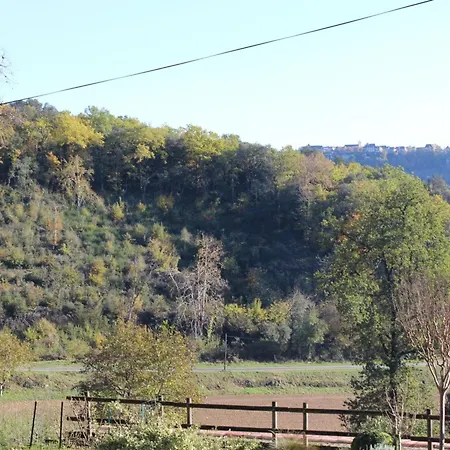 Appartement Proche De Sarlat Pour Des Tranquilles - Fr-1-616-25 *